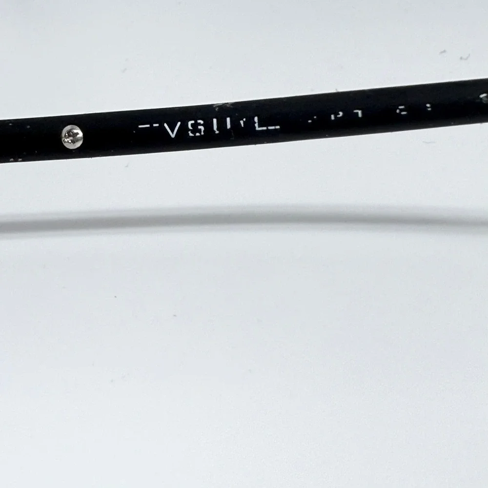 Visual rimless eyeglasses